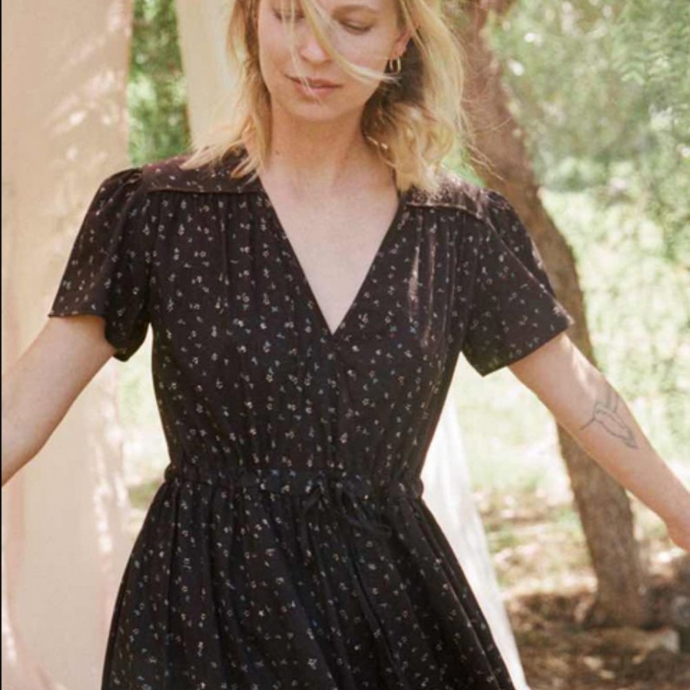 Christy Dawn Dress in Noir Ditsy Print-  Petite XL